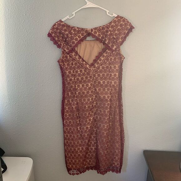 Adrianna Papell Lace Sheath Dress - Picture 5 of 8